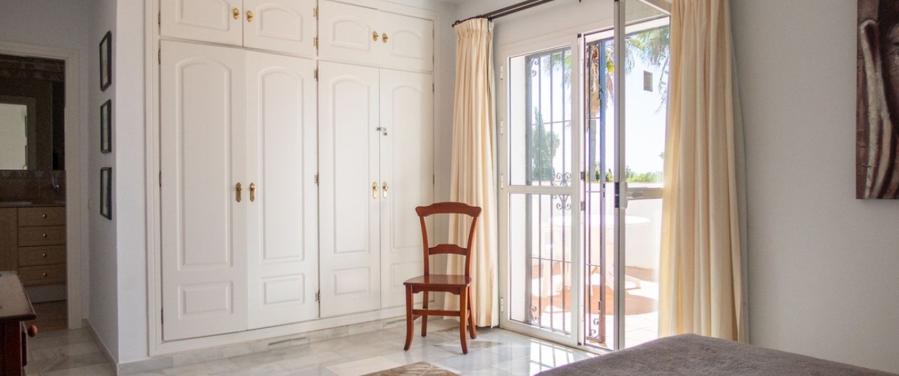 Rynek wtórny - Villa - Estepona - El Padron