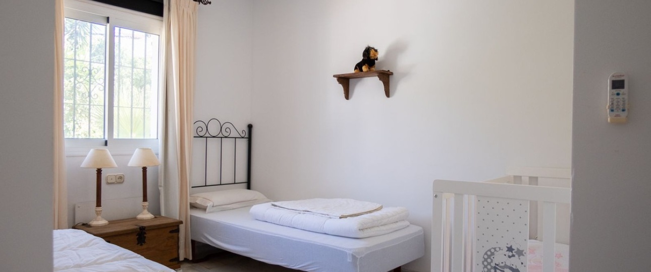Rynek wtórny - Villa - Estepona - El Padron