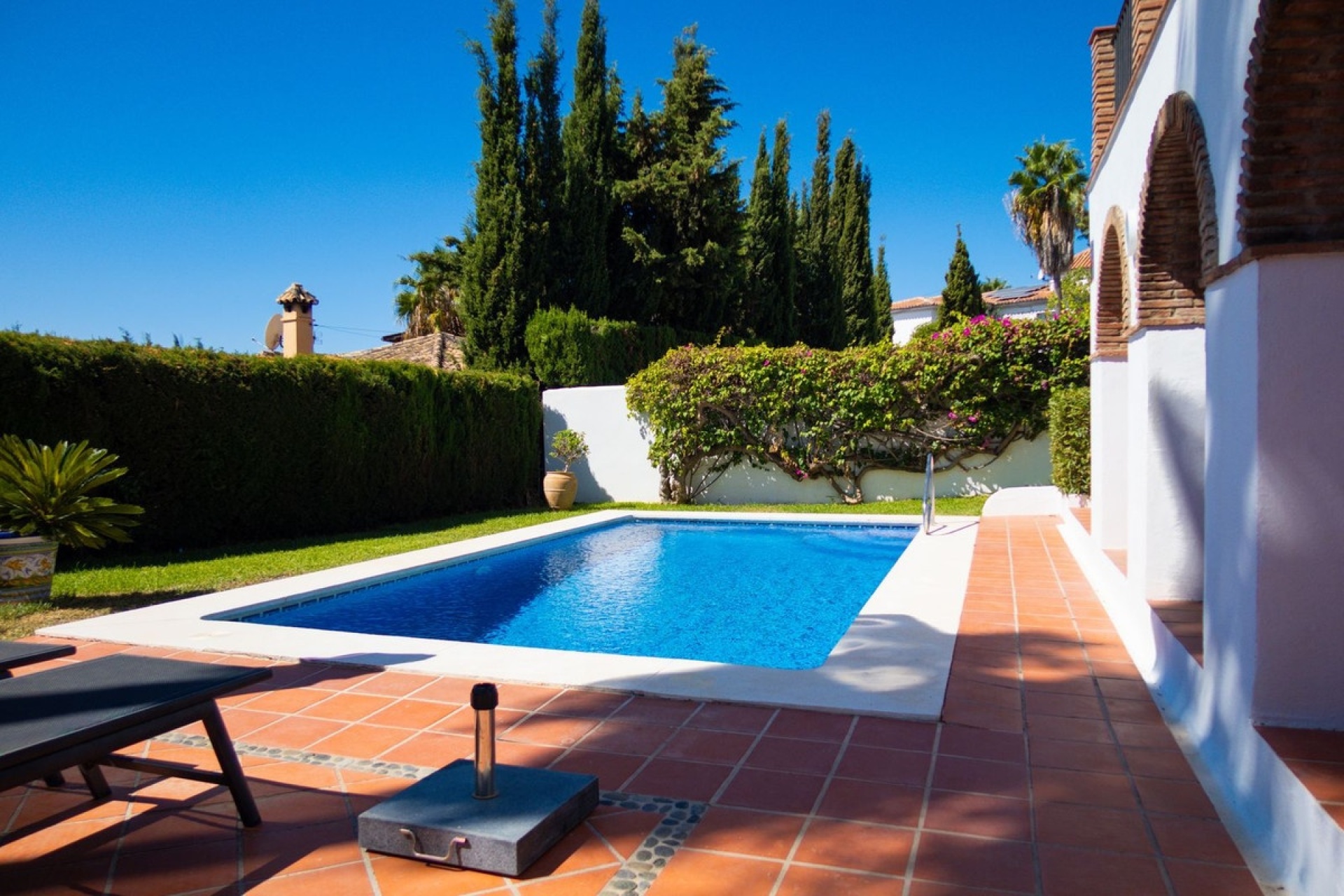 Rynek wtórny - Villa - Estepona - El Padron