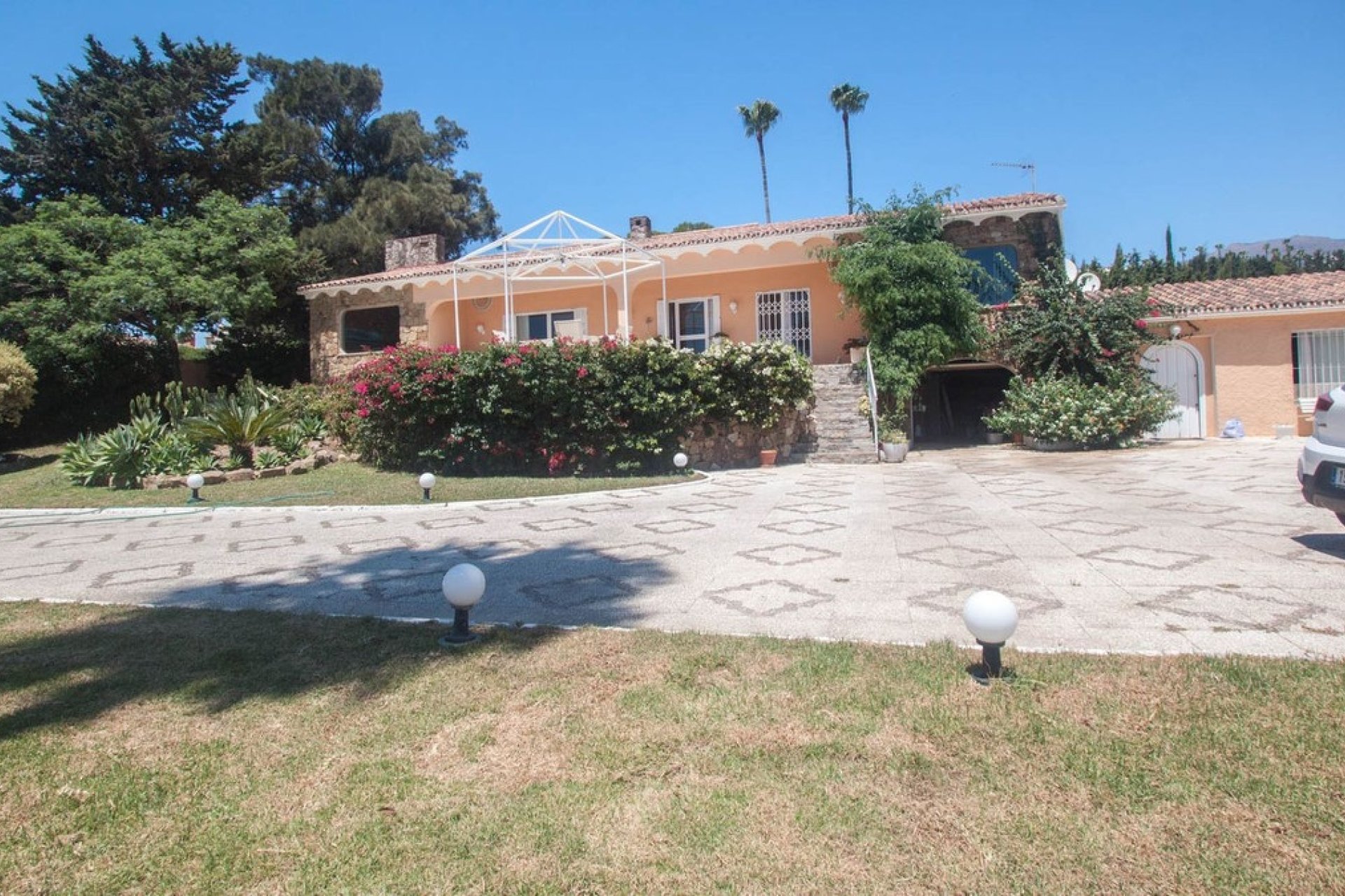 Rynek wtórny - Villa - Estepona - Estepona Centro