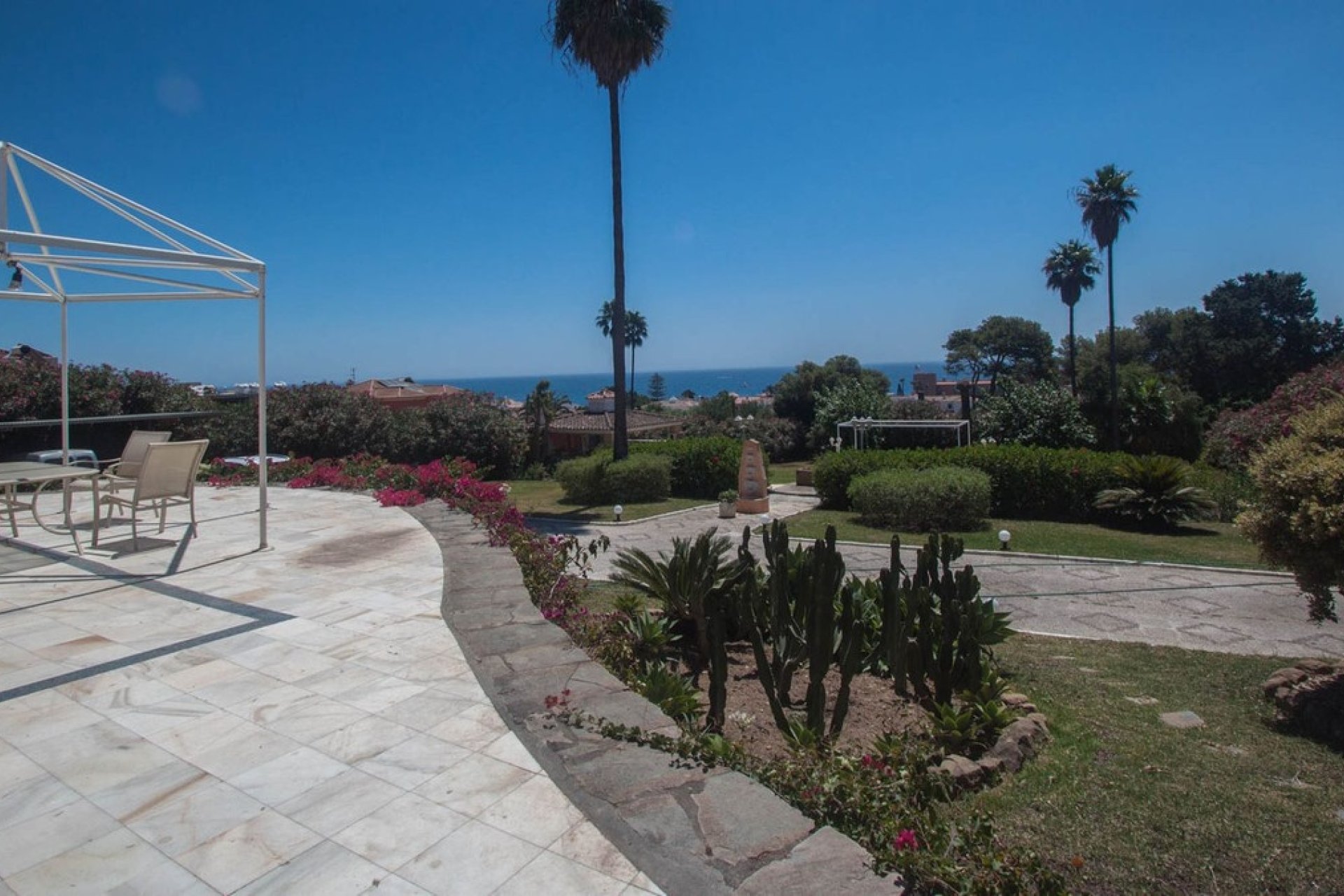Rynek wtórny - Villa - Estepona - Estepona Centro
