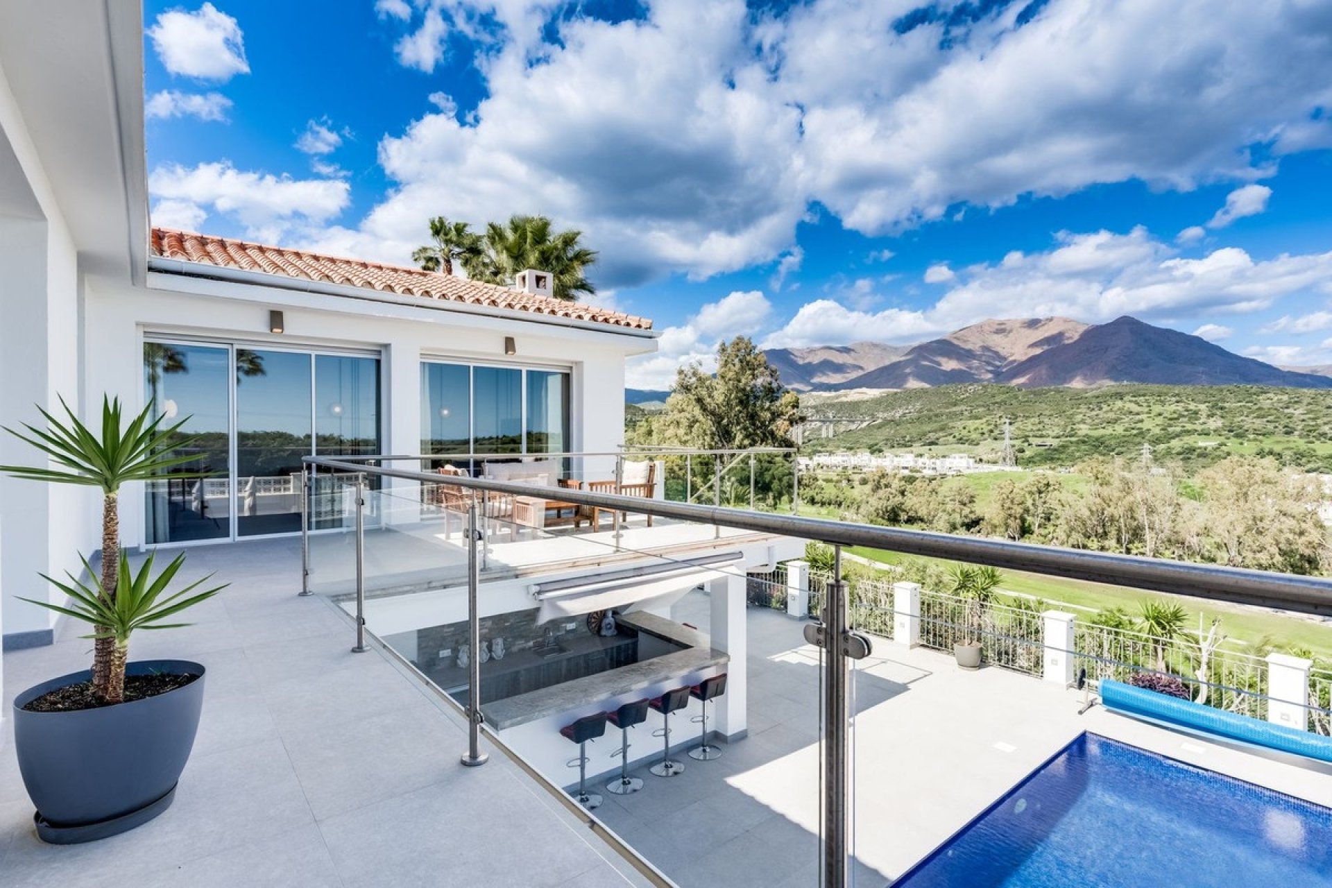 Rynek wtórny - Villa - Estepona - Estepona Centro