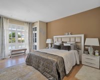 Rynek wtórny - Villa - Estepona - Estepona Centro