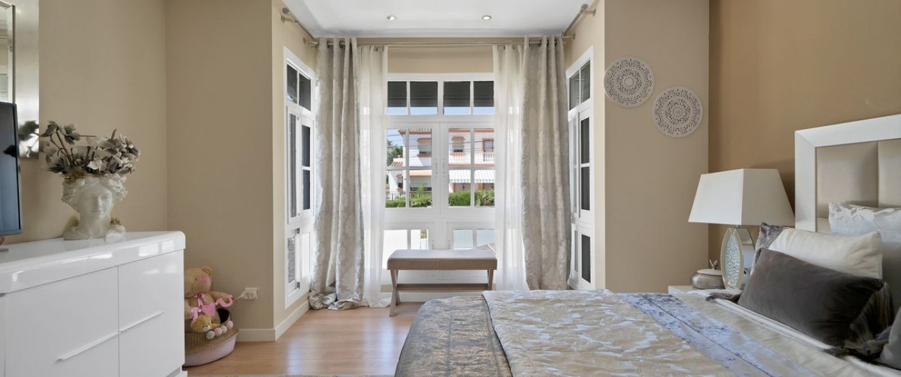 Rynek wtórny - Villa - Estepona - Estepona Centro