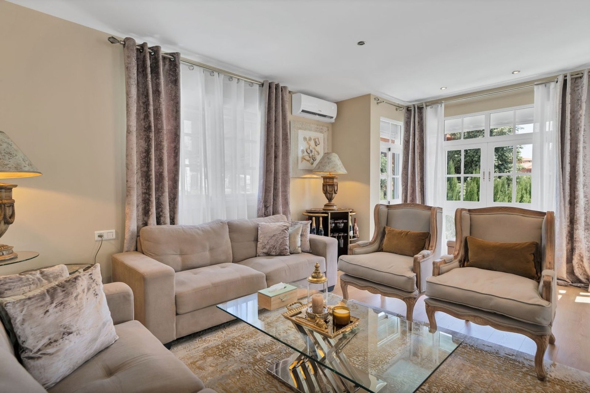 Rynek wtórny - Villa - Estepona - Estepona Centro
