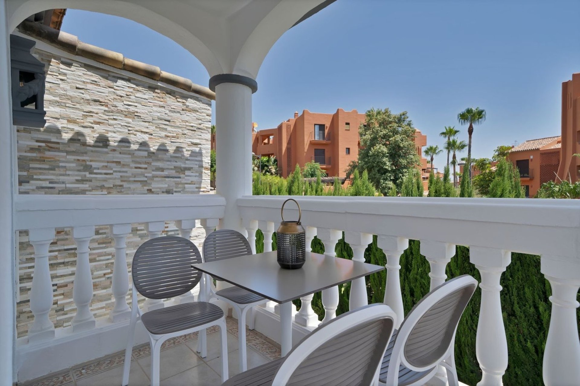 Rynek wtórny - Villa - Estepona - Estepona Centro