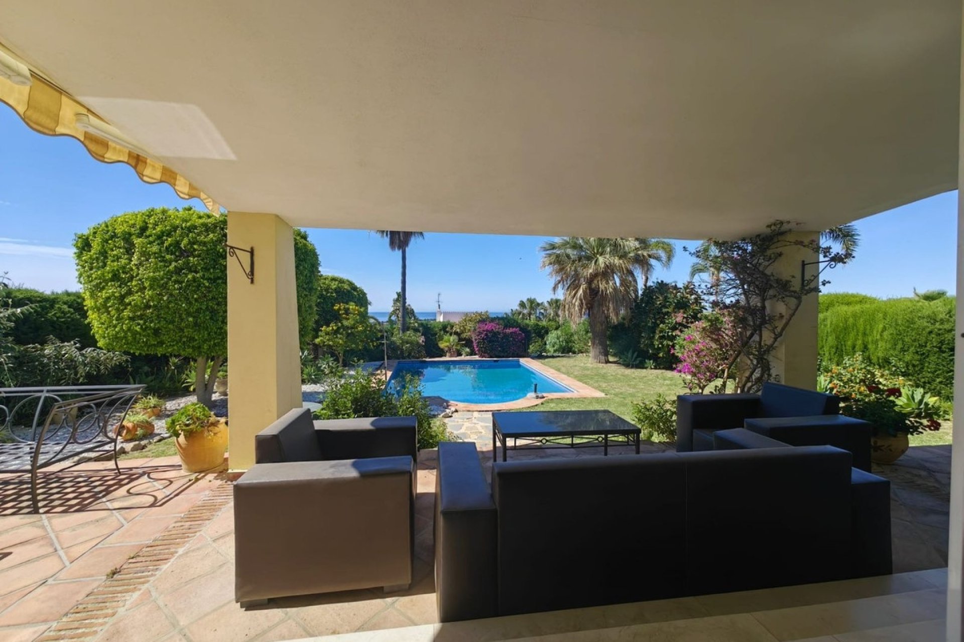 Rynek wtórny - Villa - Estepona - Estepona Centro