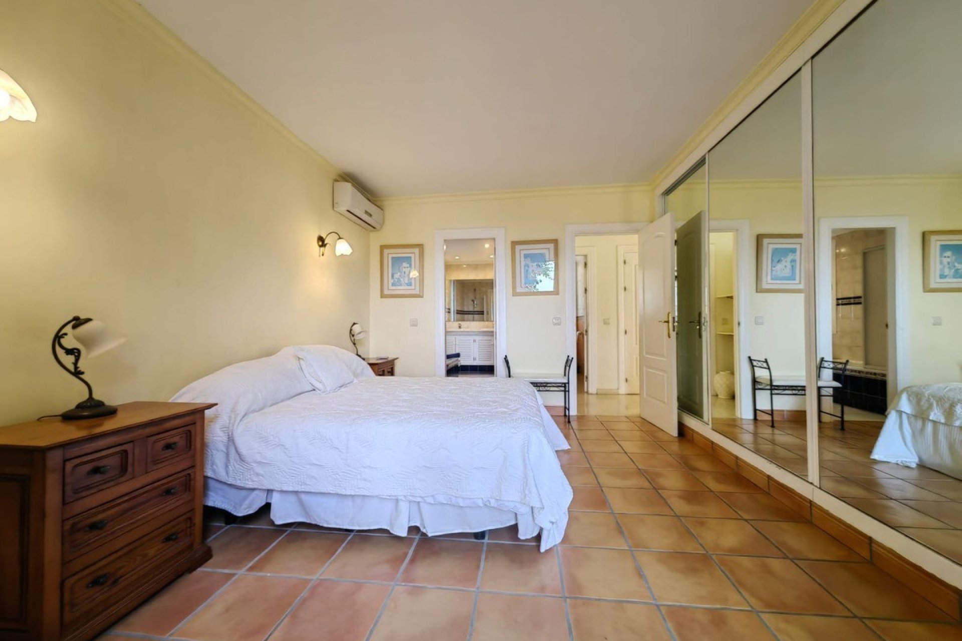 Rynek wtórny - Villa - Estepona - Estepona Centro