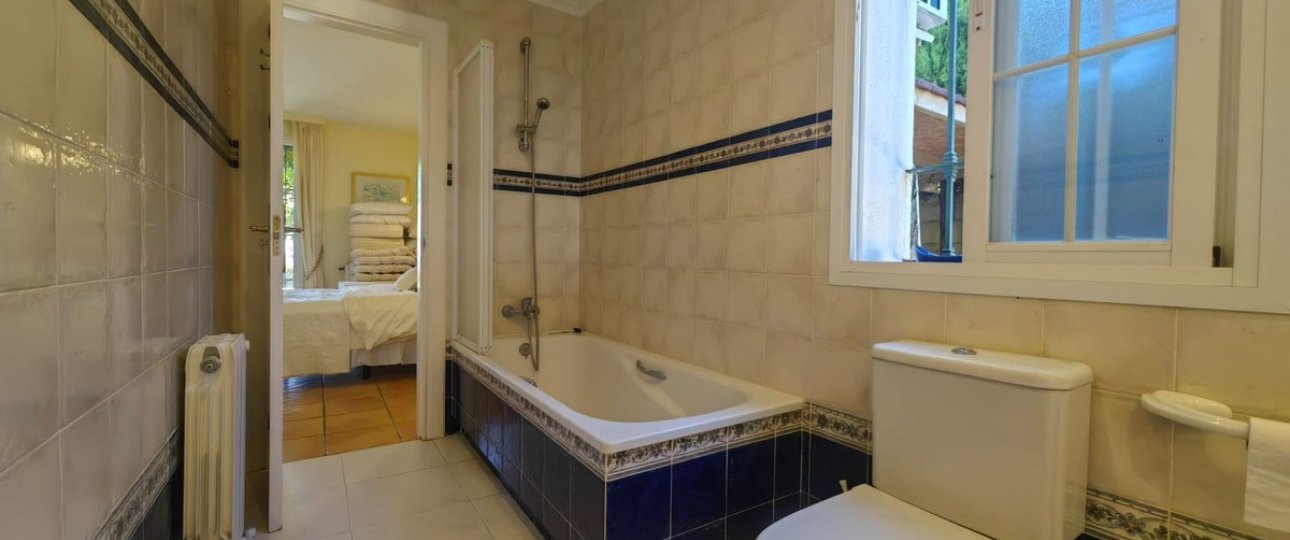 Rynek wtórny - Villa - Estepona - Estepona Centro