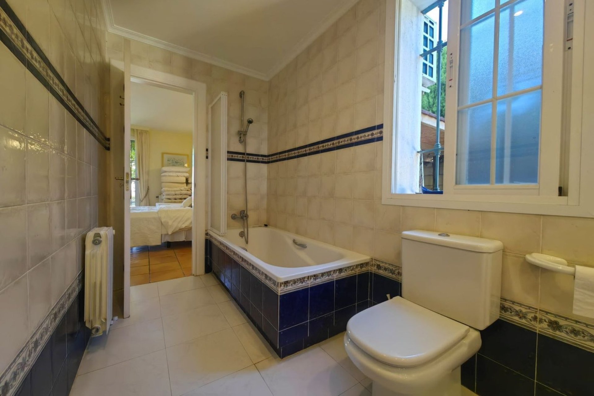 Rynek wtórny - Villa - Estepona - Estepona Centro