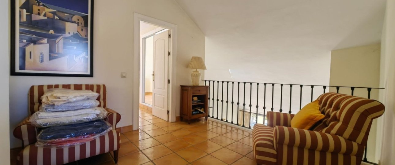 Rynek wtórny - Villa - Estepona - Estepona Centro