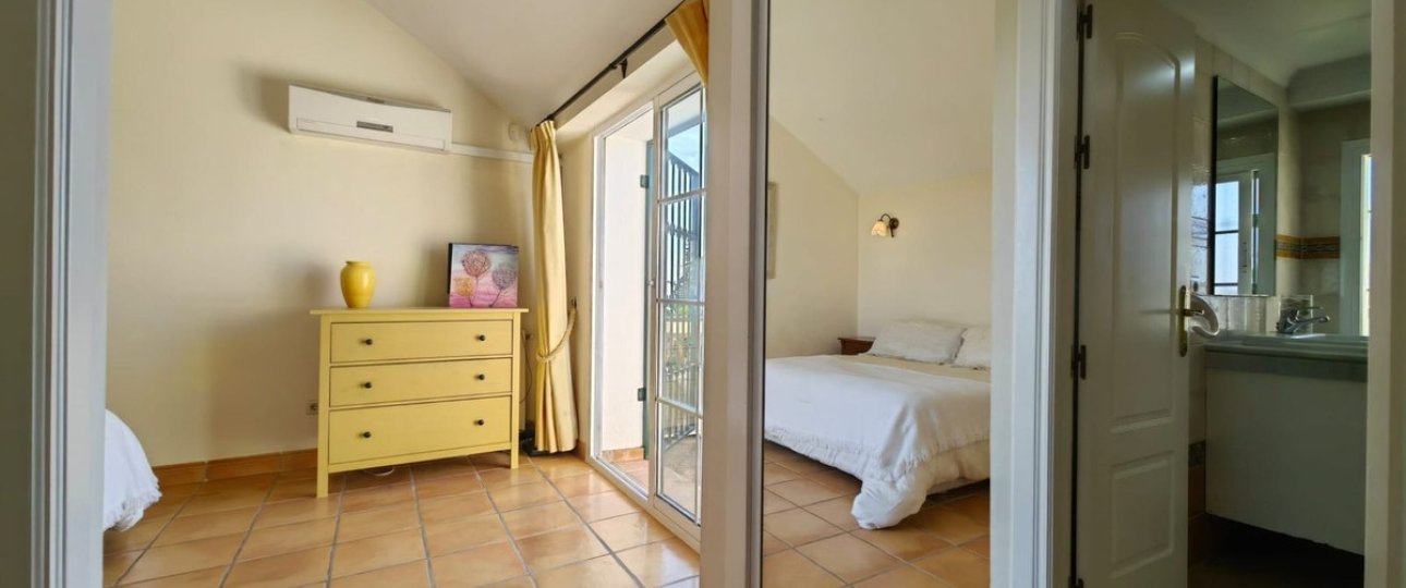 Rynek wtórny - Villa - Estepona - Estepona Centro