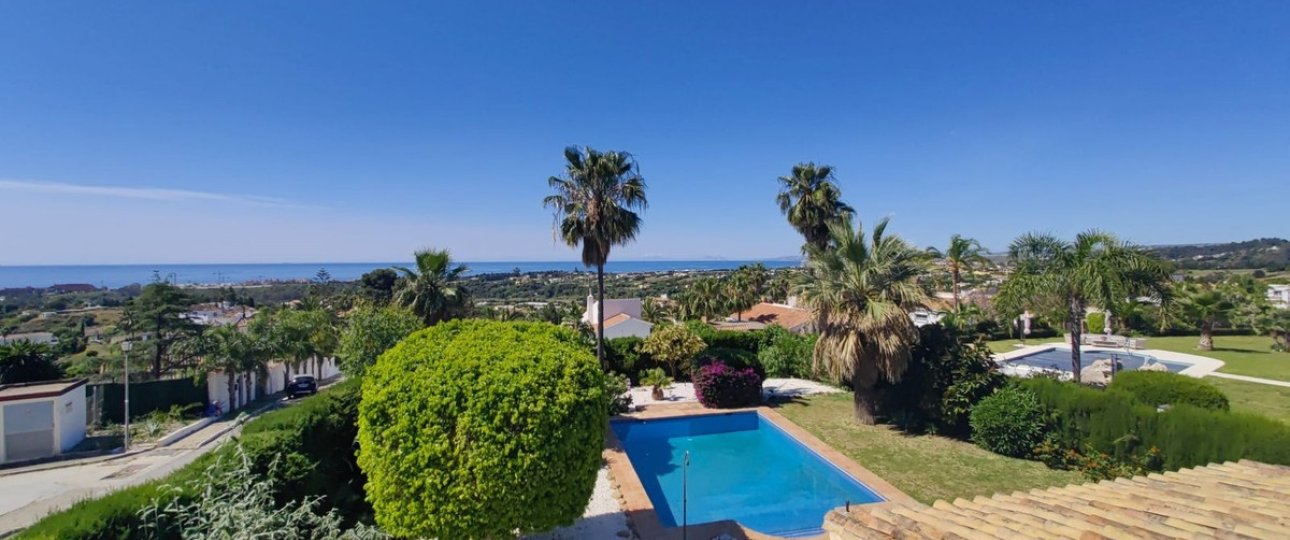 Rynek wtórny - Villa - Estepona - Estepona Centro
