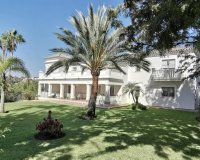 Rynek wtórny - Villa - Estepona - Estepona Centro