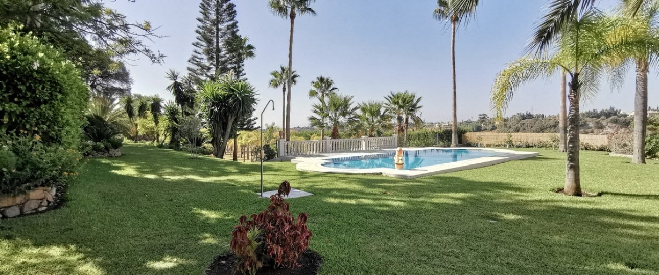 Rynek wtórny - Villa - Estepona - Estepona Centro
