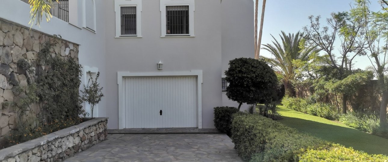 Rynek wtórny - Villa - Estepona - Estepona Centro