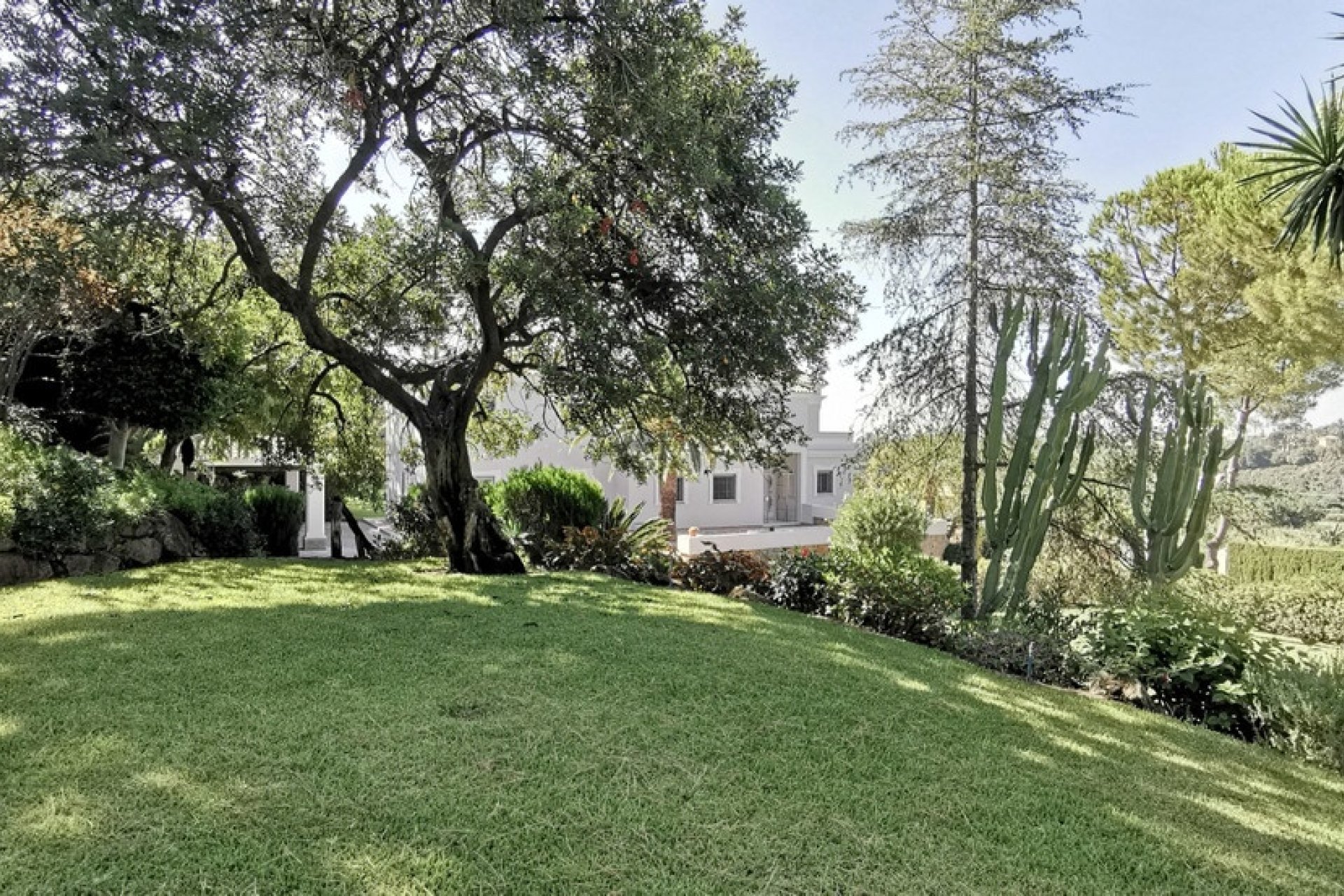 Rynek wtórny - Villa - Estepona - Estepona Centro