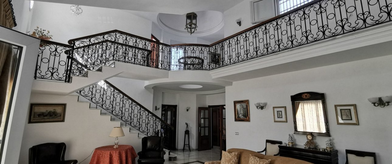Rynek wtórny - Villa - Estepona - Estepona Centro