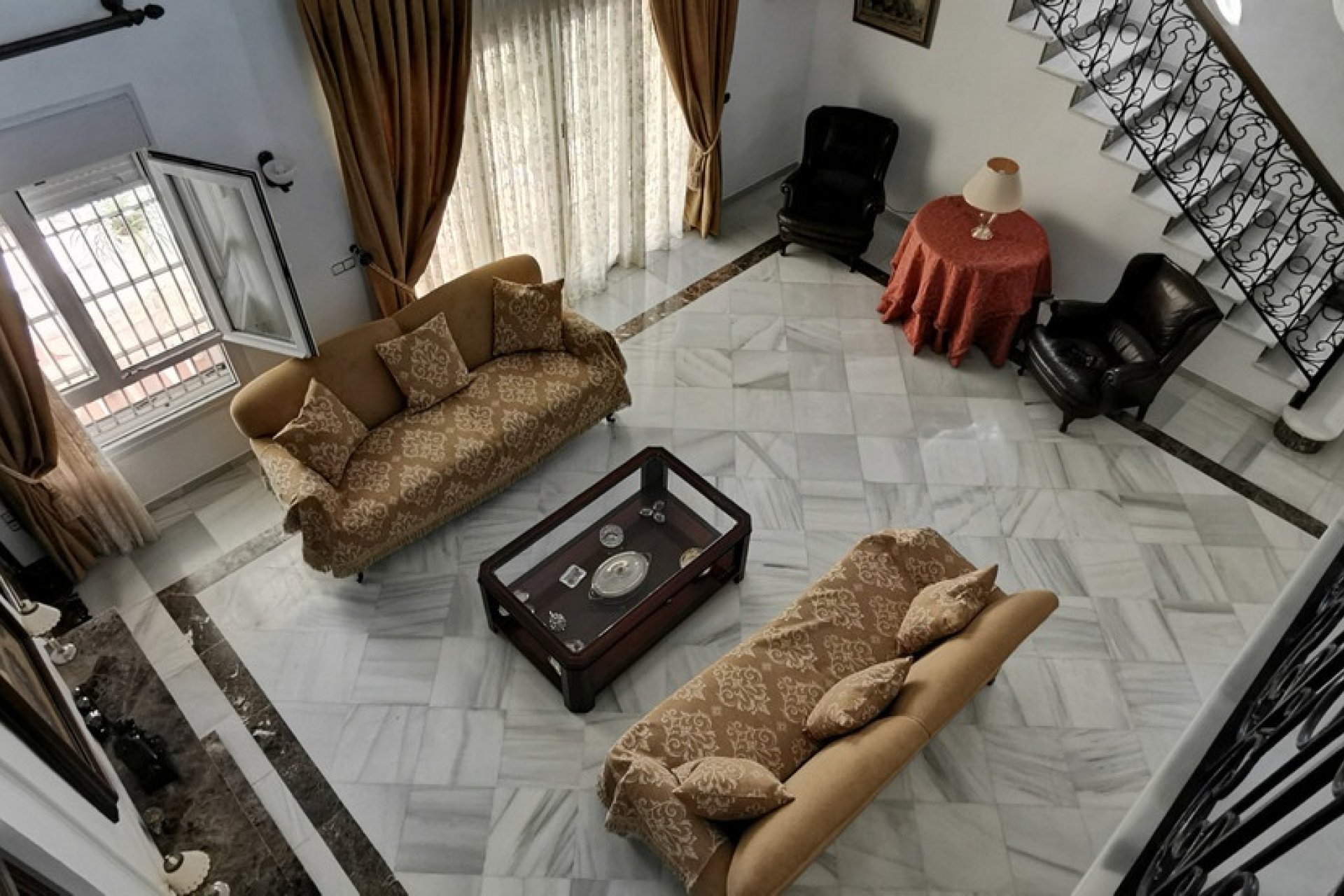 Rynek wtórny - Villa - Estepona - Estepona Centro