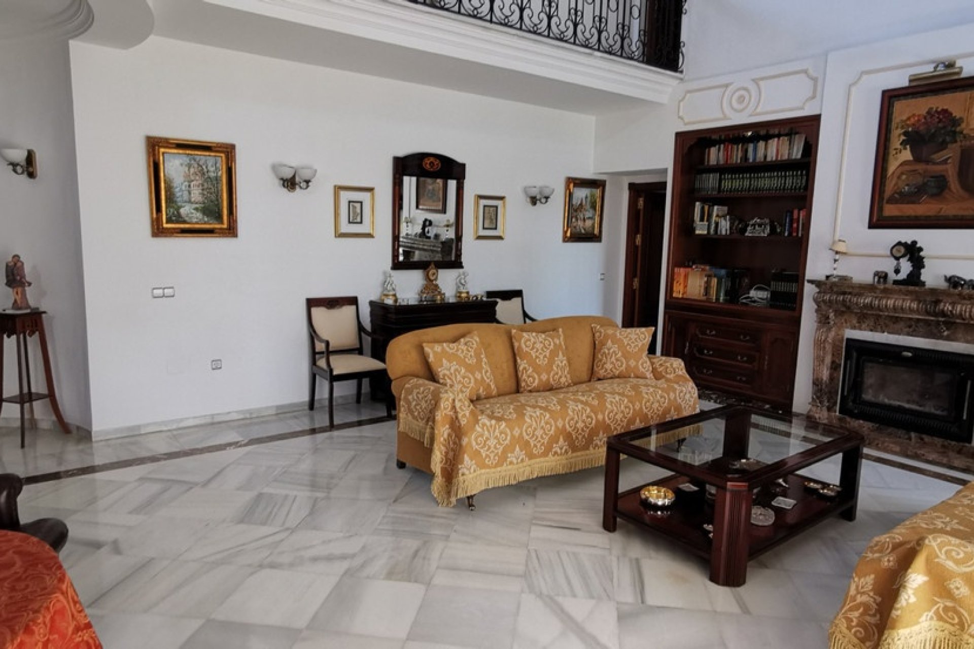Rynek wtórny - Villa - Estepona - Estepona Centro