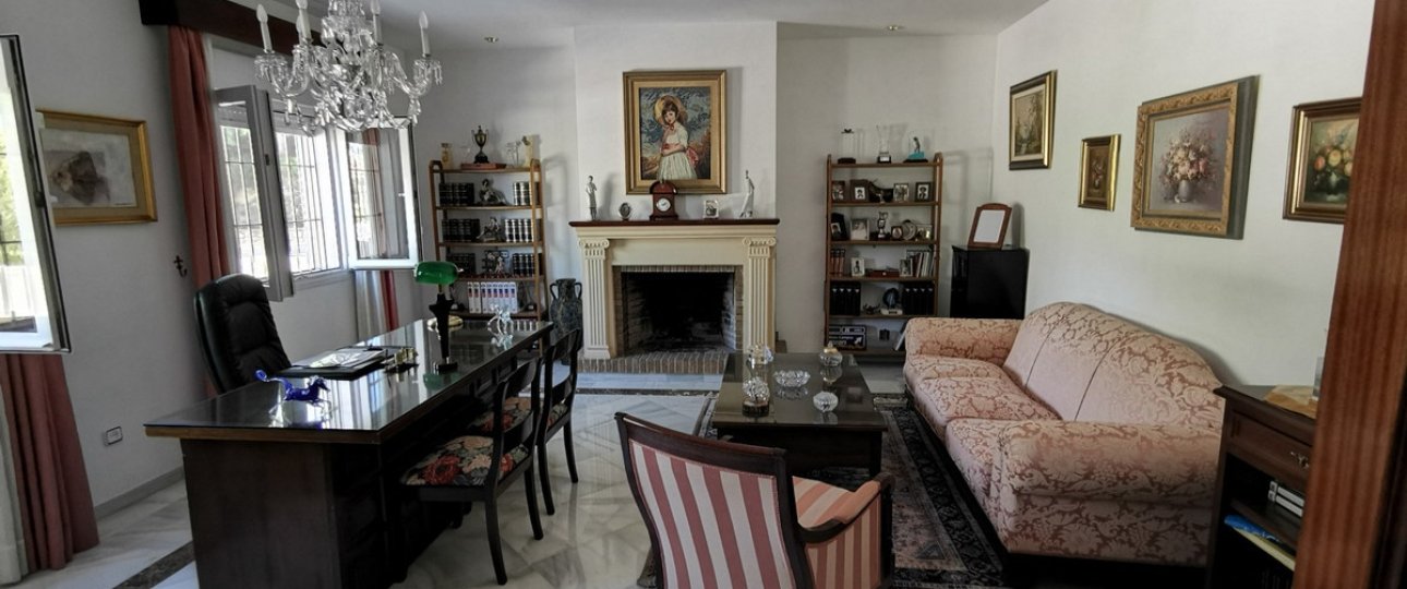 Rynek wtórny - Villa - Estepona - Estepona Centro