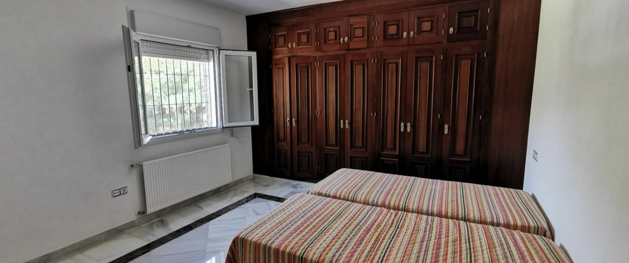 Rynek wtórny - Villa - Estepona - Estepona Centro
