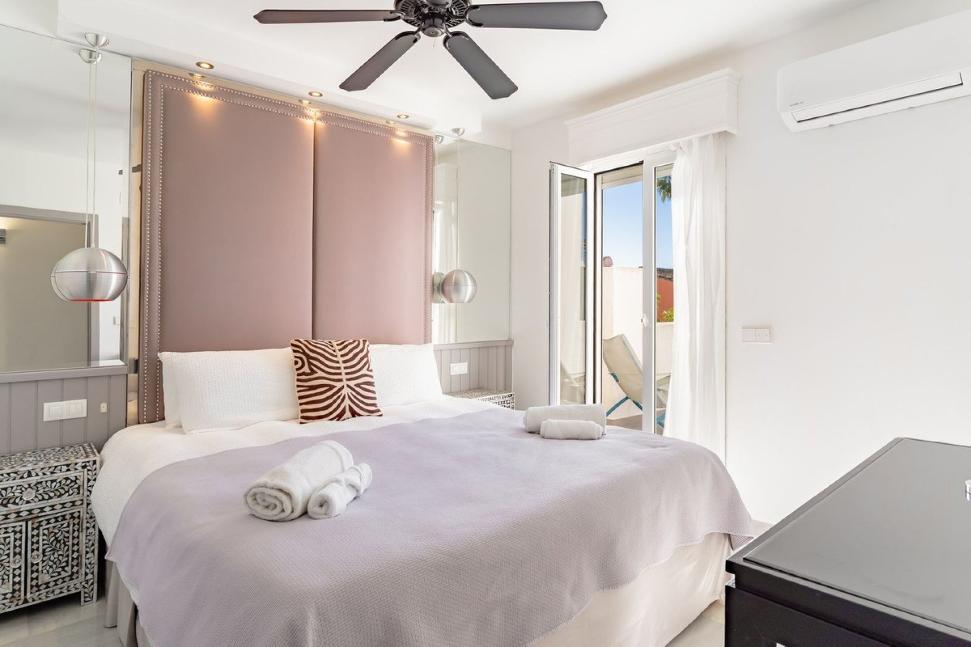 Rynek wtórny - Villa - Estepona - Estepona Centro
