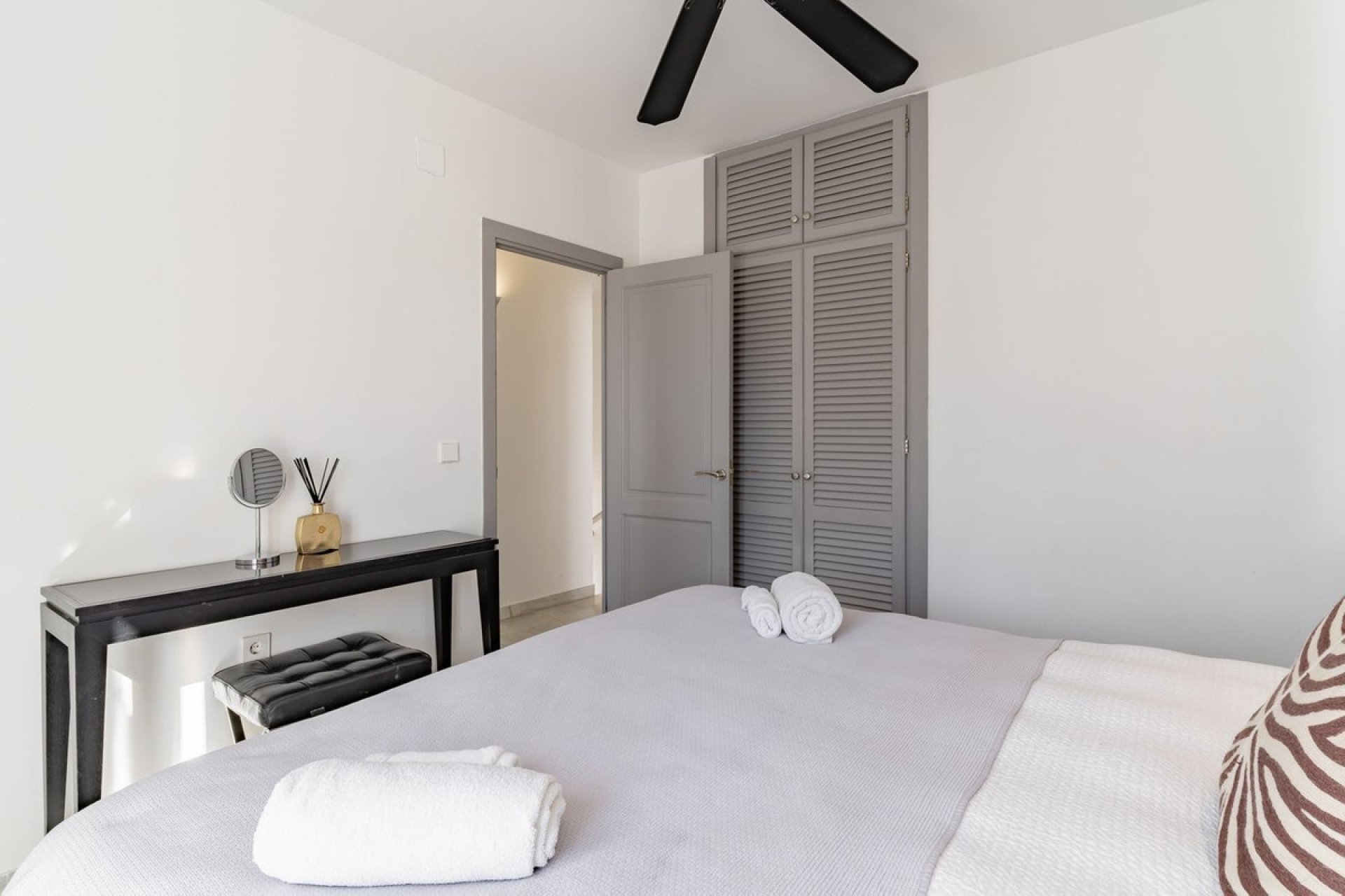 Rynek wtórny - Villa - Estepona - Estepona Centro