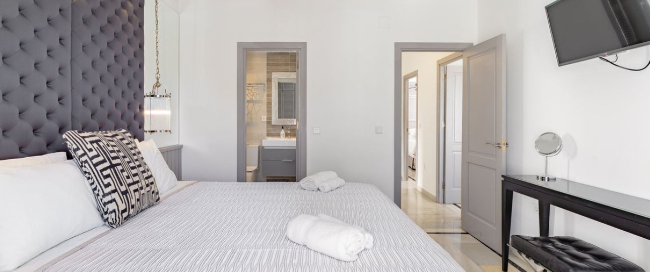 Rynek wtórny - Villa - Estepona - Estepona Centro