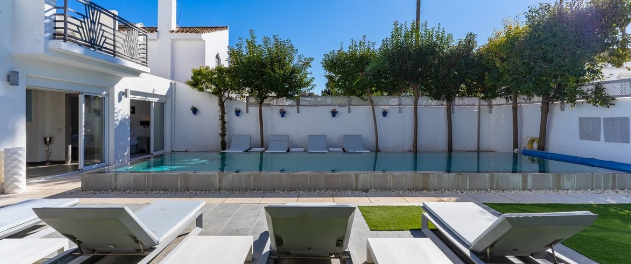 Rynek wtórny - Villa - Estepona - Estepona Centro