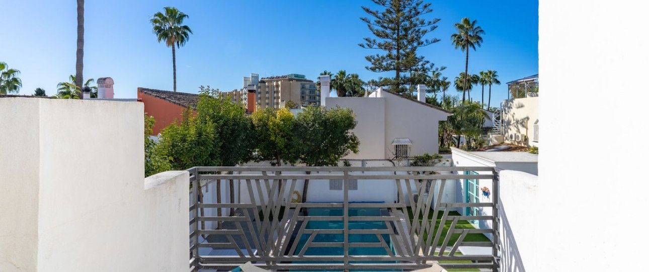 Rynek wtórny - Villa - Estepona - Estepona Centro