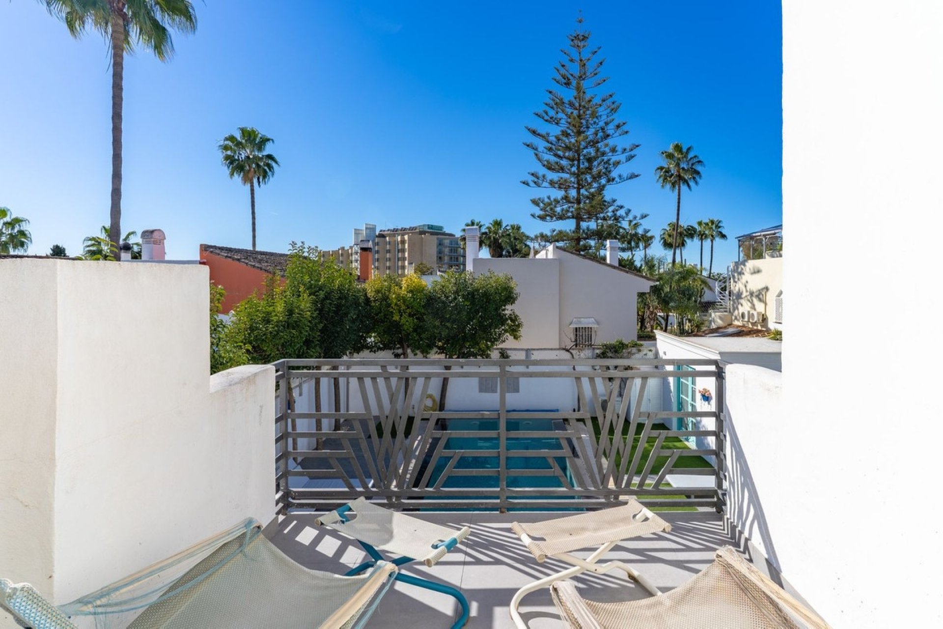 Rynek wtórny - Villa - Estepona - Estepona Centro