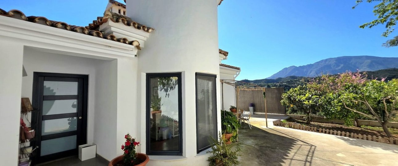 Rynek wtórny - Villa - Estepona - Estepona Centro