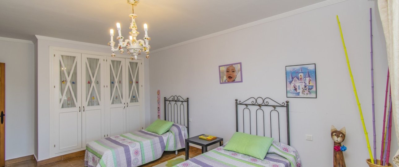 Rynek wtórny - Villa - Estepona - Estepona Centro