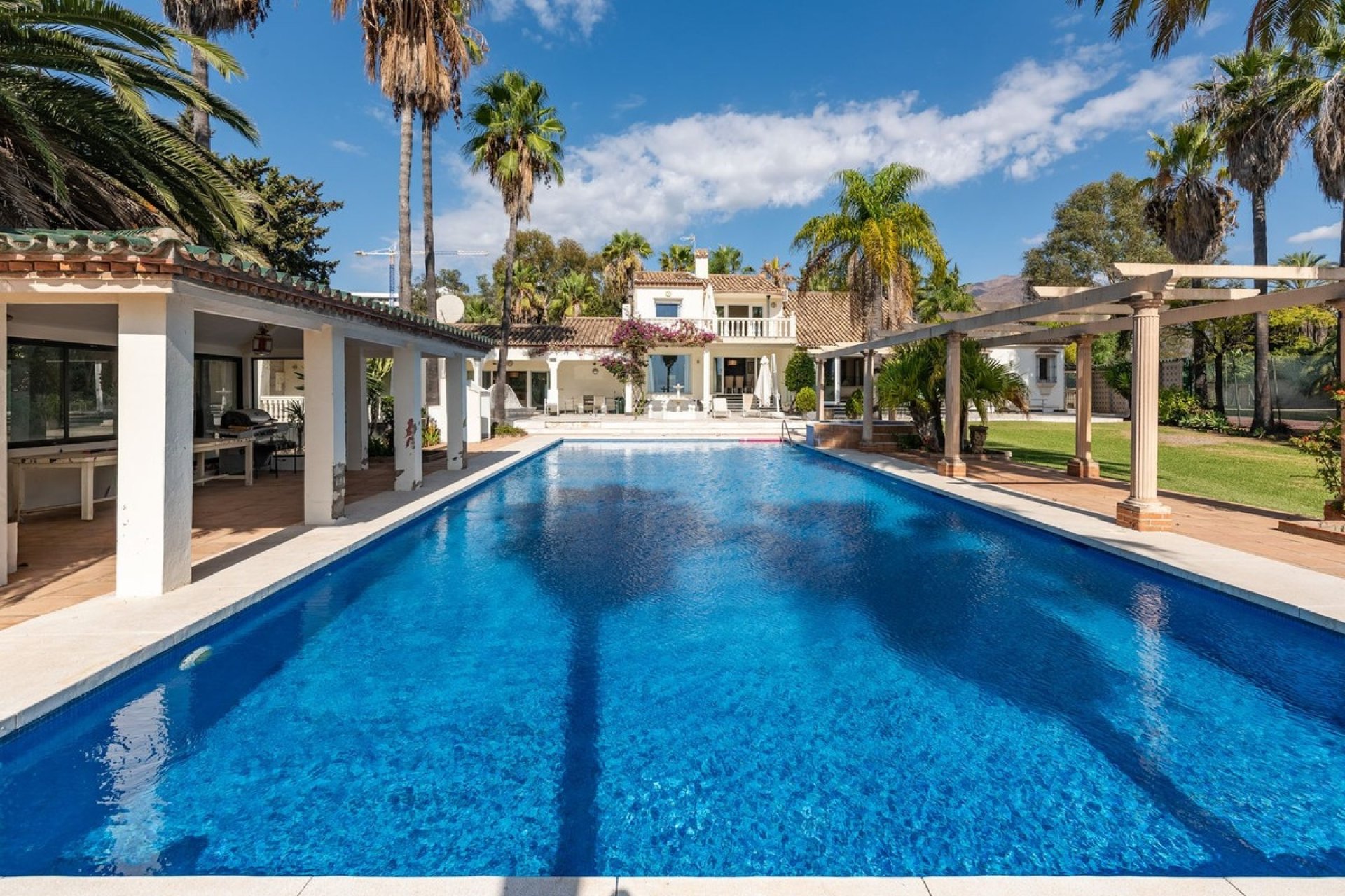 Rynek wtórny - Villa - Estepona - Estepona Centro