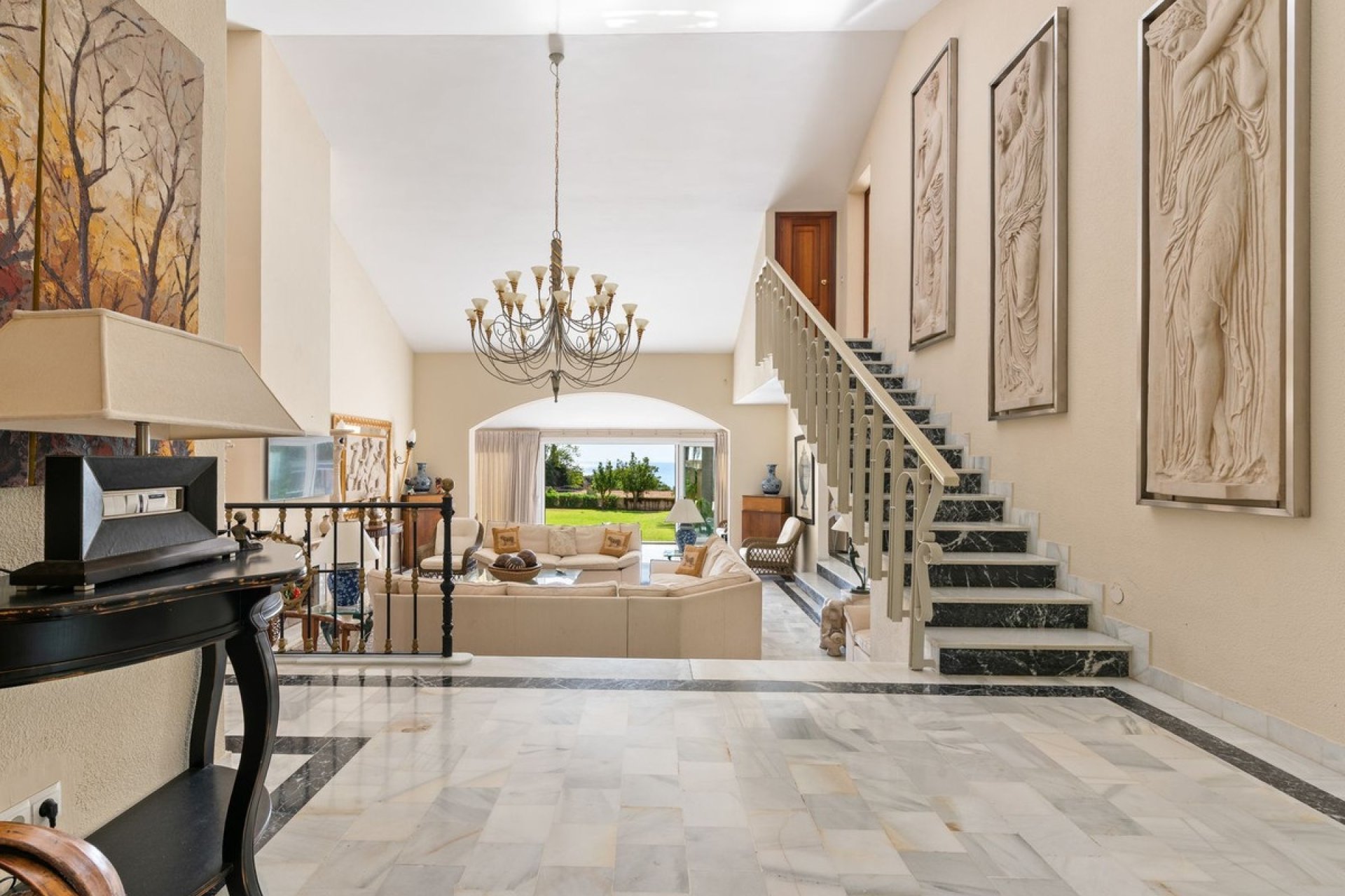 Rynek wtórny - Villa - Estepona - Estepona Centro