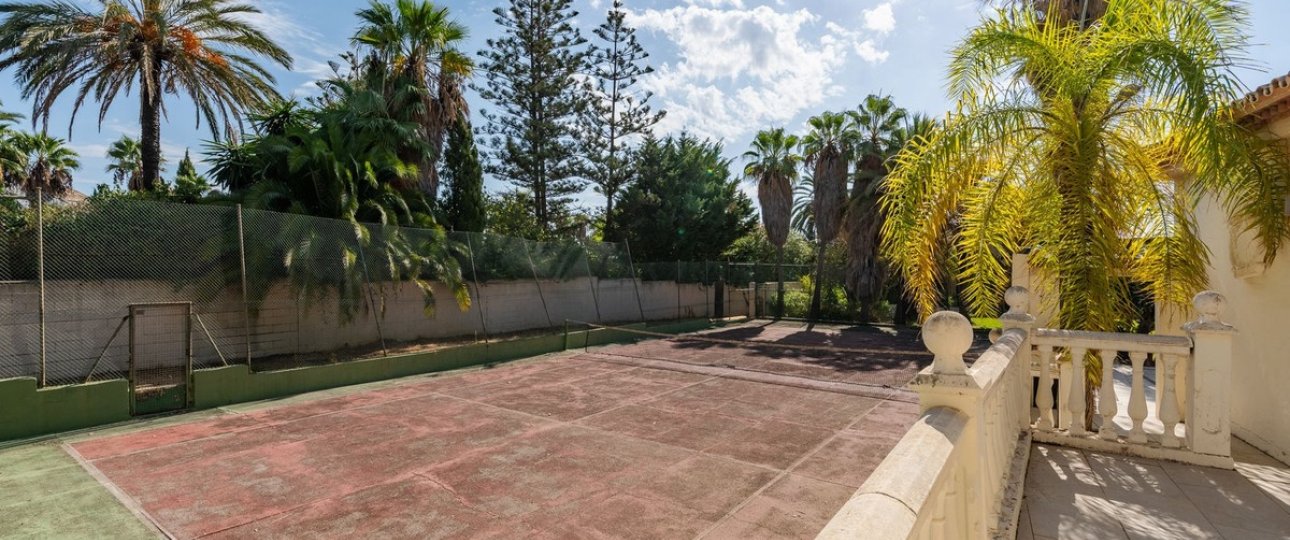 Rynek wtórny - Villa - Estepona - Estepona Centro