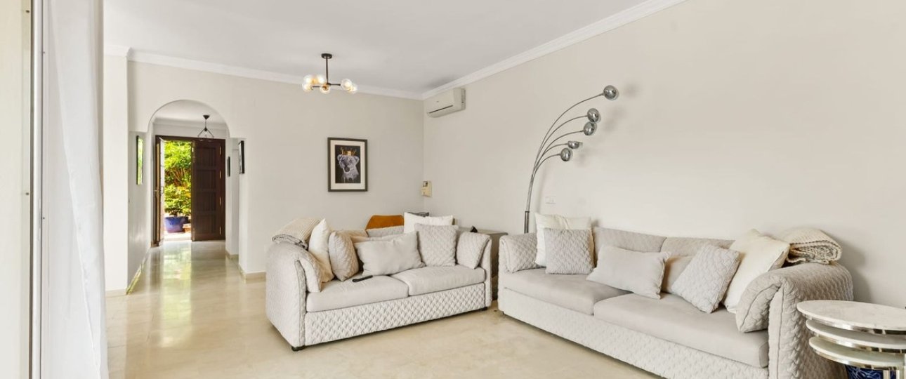 Rynek wtórny - Villa - Estepona - Estepona Centro