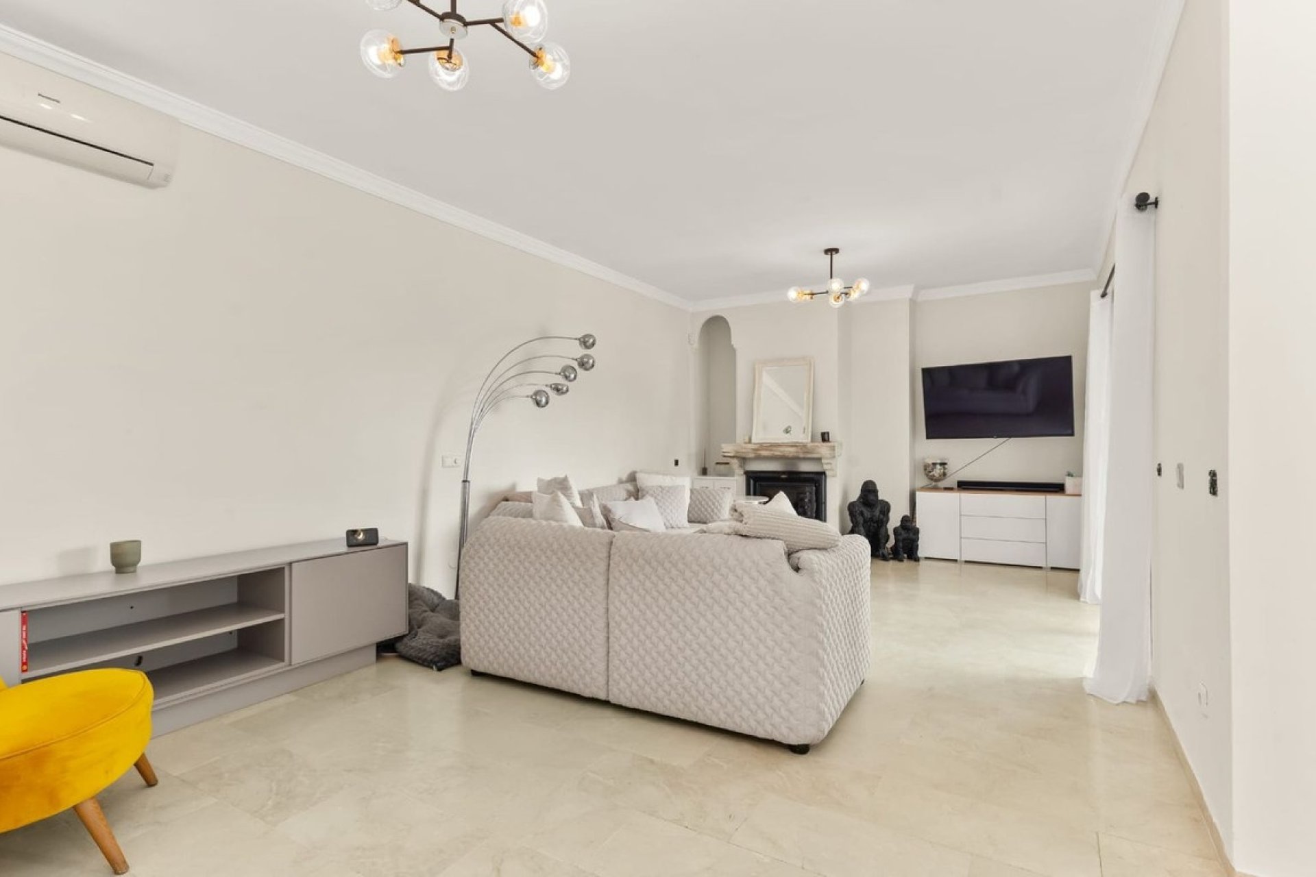 Rynek wtórny - Villa - Estepona - Estepona Centro