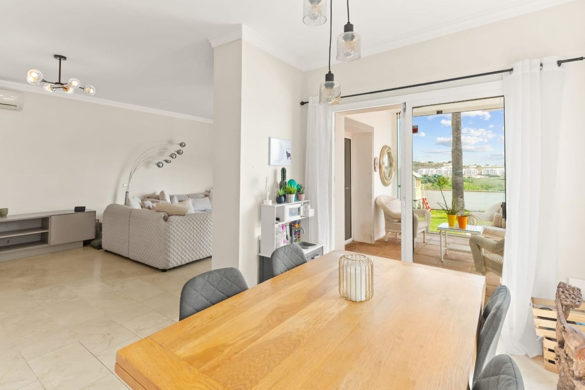 Rynek wtórny - Villa - Estepona - Estepona Centro