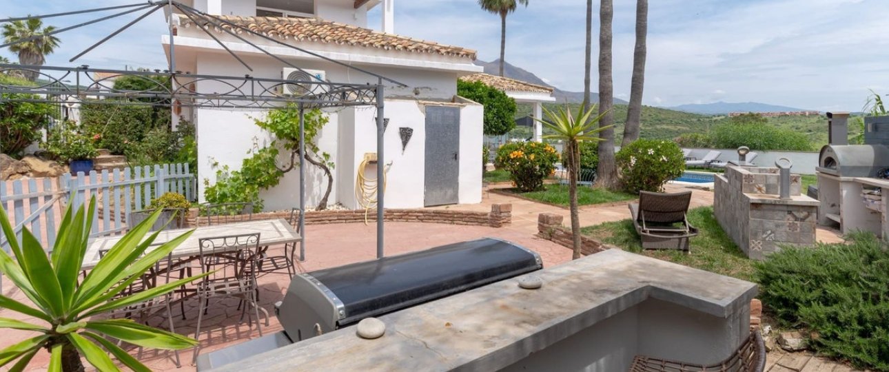 Rynek wtórny - Villa - Estepona - Estepona Centro