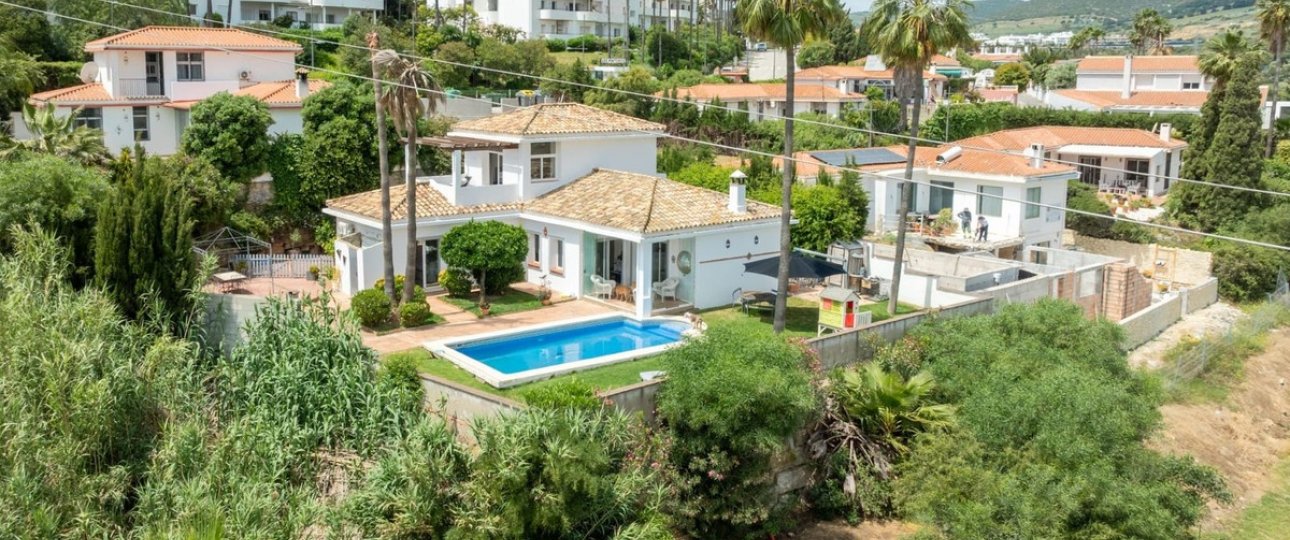 Rynek wtórny - Villa - Estepona - Estepona Centro