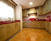 Rynek wtórny - Villa - Estepona - Estepona Centro