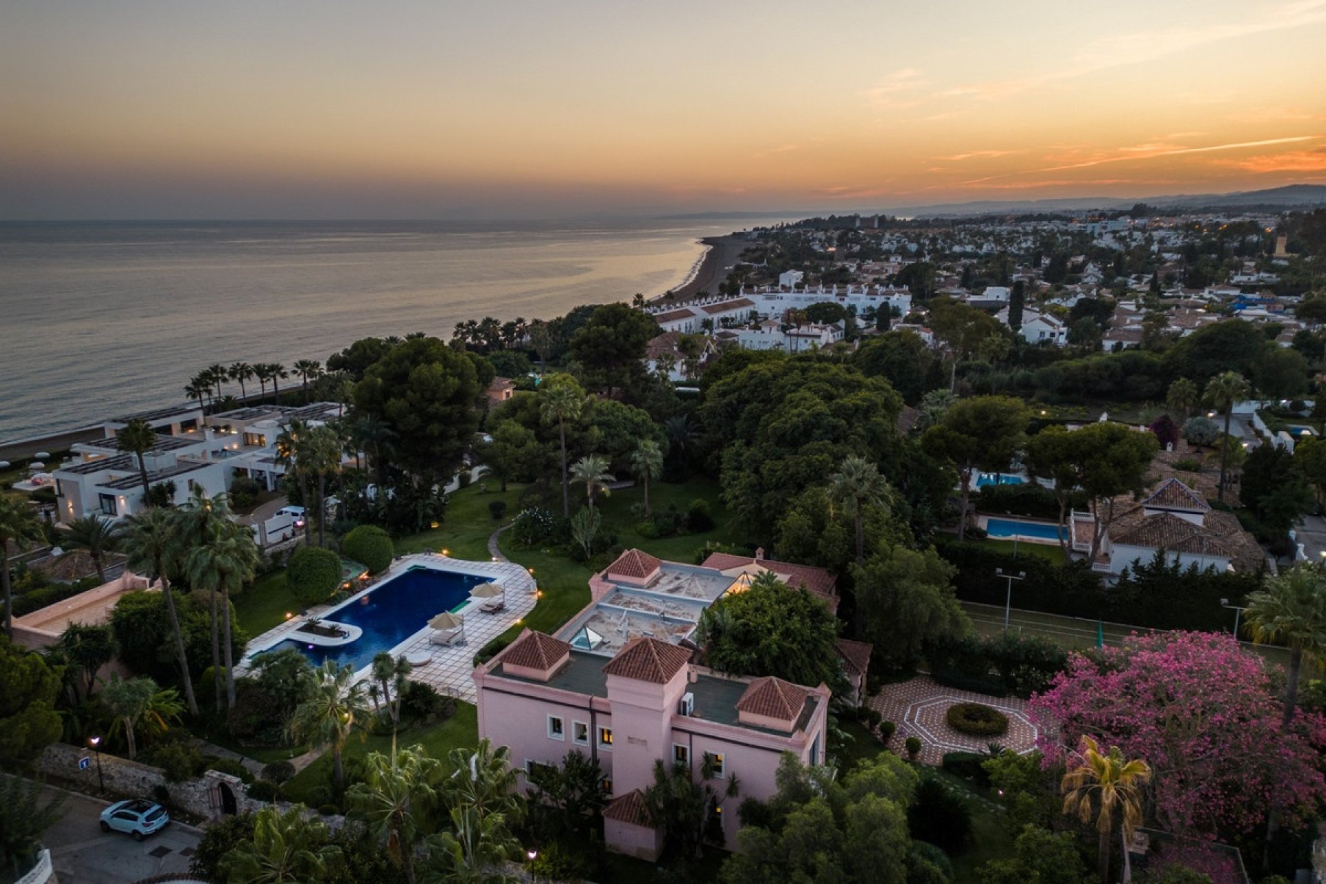 Rynek wtórny - Villa - Estepona - Estepona Centro