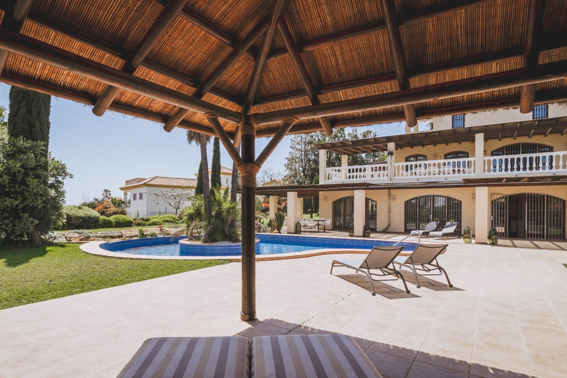 Rynek wtórny - Villa - Estepona - Estepona Centro
