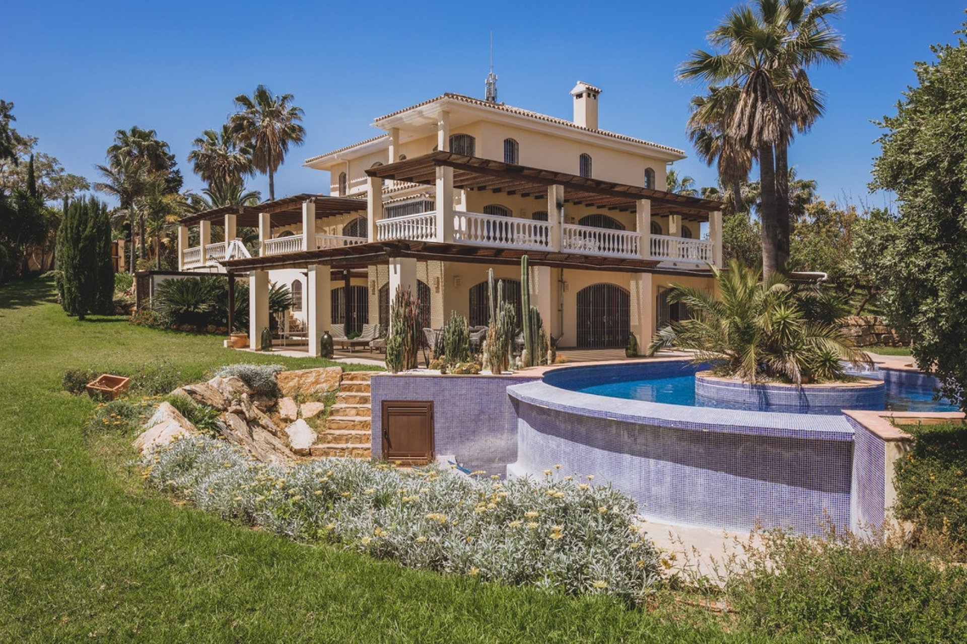 Rynek wtórny - Villa - Estepona - Estepona Centro