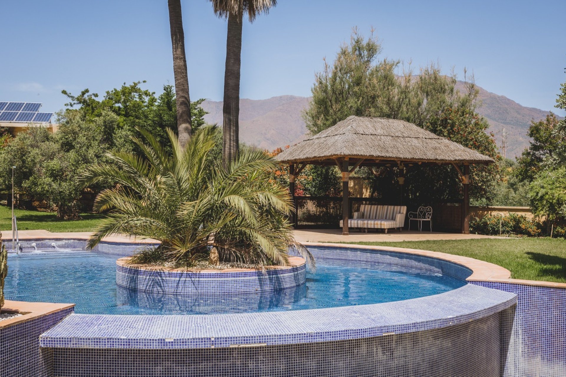 Rynek wtórny - Villa - Estepona - Estepona Centro