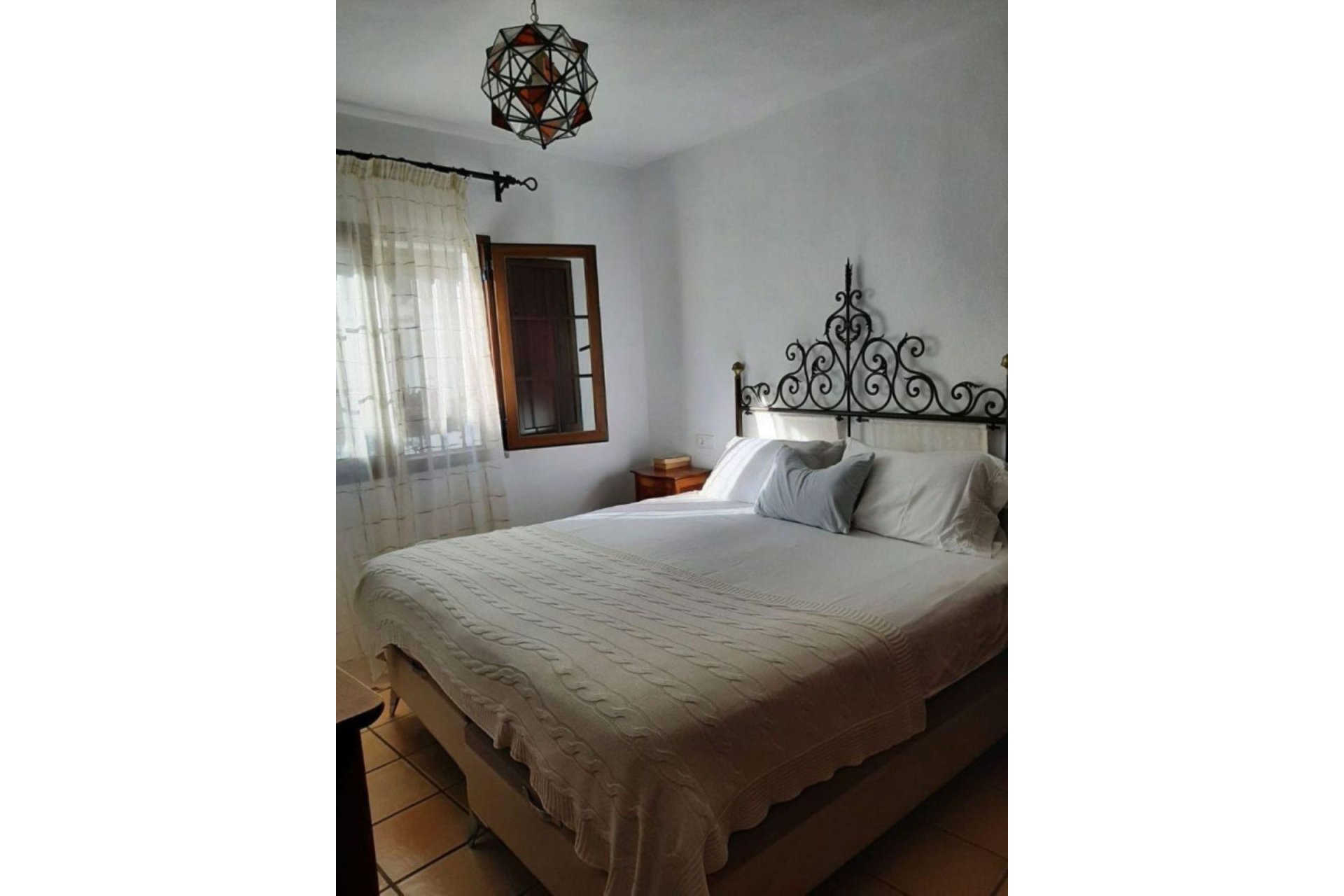 Rynek wtórny - Villa - Estepona - Estepona Centro