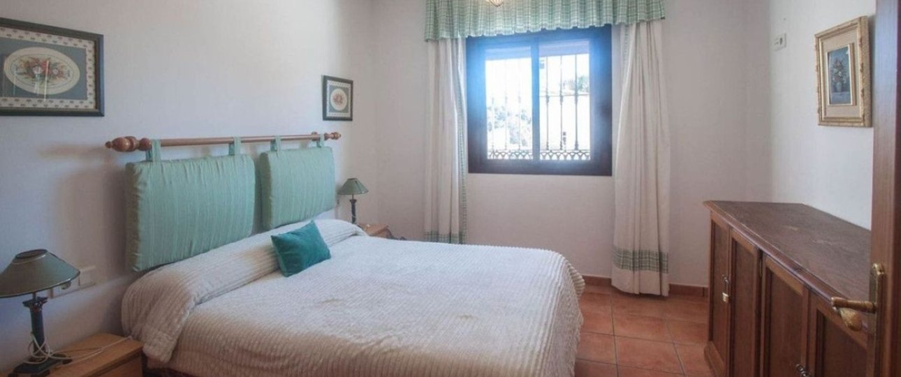 Rynek wtórny - Villa - Estepona - Estepona Centro