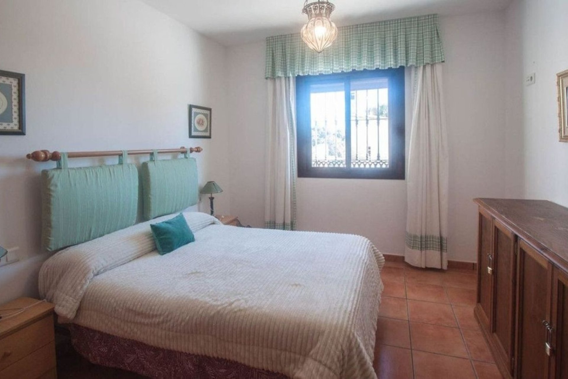 Rynek wtórny - Villa - Estepona - Estepona Centro